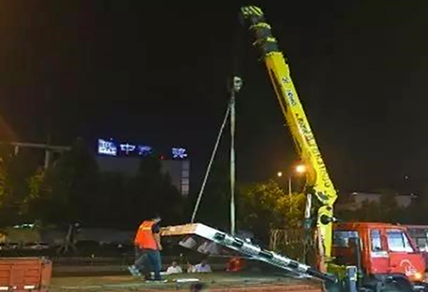 戶外趨勢：濟南市區戶外加速拆遷，綠地高媒成廣告主首選